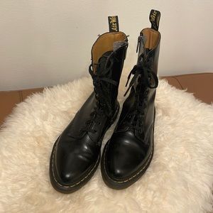 Vintage doc marten alix